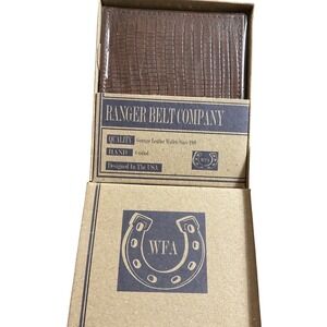 Ranger Belt Company Mens Brown Lizard Embossed Genuine Leather Bifold Wallet